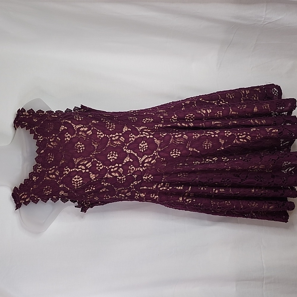 🌟City Studio Plum Floral Lace Cocktail Dress🌟
